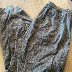 Vuori grey dreamknit joggers